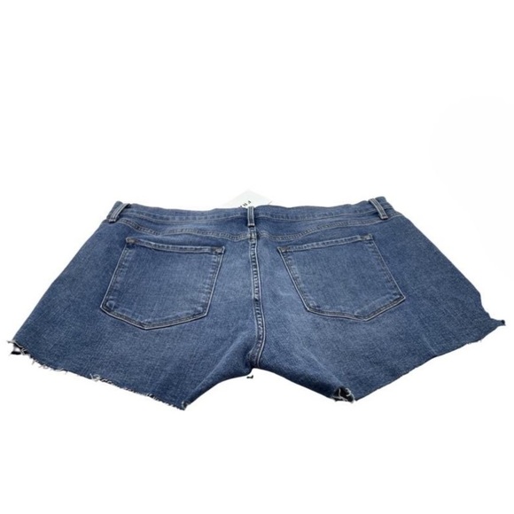 FRAME Le Cutoff Raw Fray Hem Denim Shorts in Bixby - Picture 7 of 11